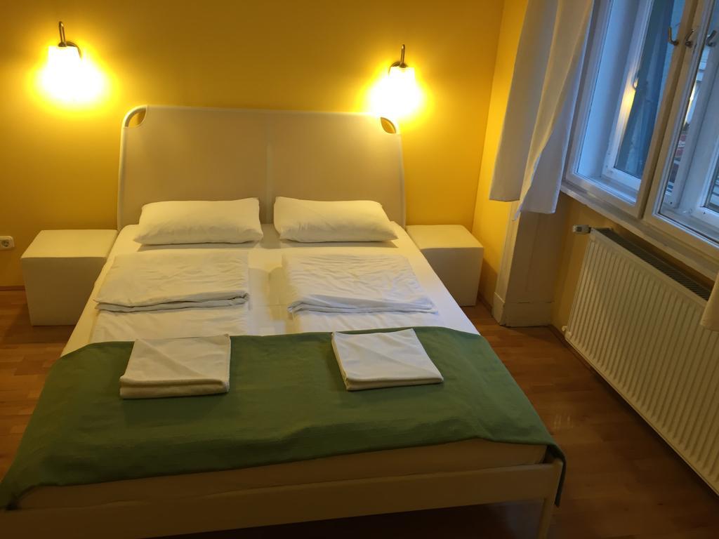 Club Apartments & Rooms Budapest Rom bilde
